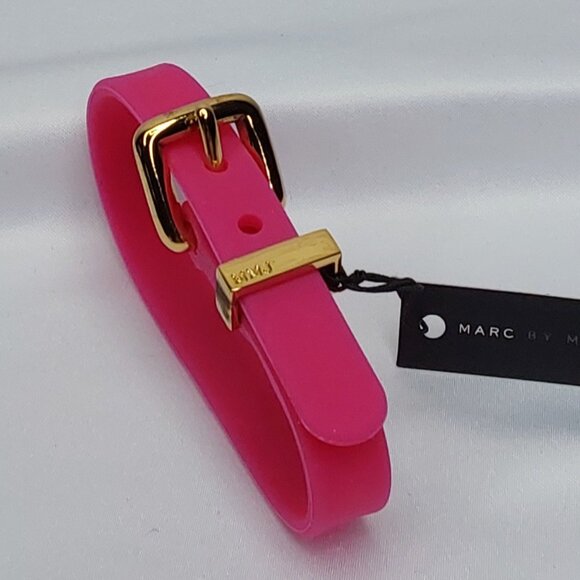 'MARC BY MARC JACOBS' EMBOSSED BUCKLE BRACELET ELONGATION FRAGRANCE EXTENSION - Picture 13 of 13